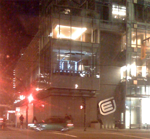 tron2-setphoto-vancouver-full tron2-setphoto-vancouver-full